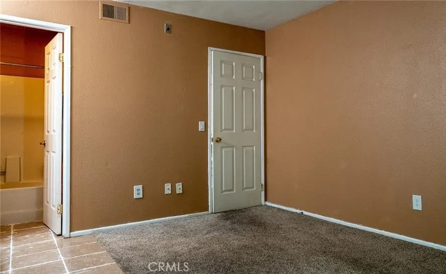 1110 W Blaine #107 Riverside, CA 92507