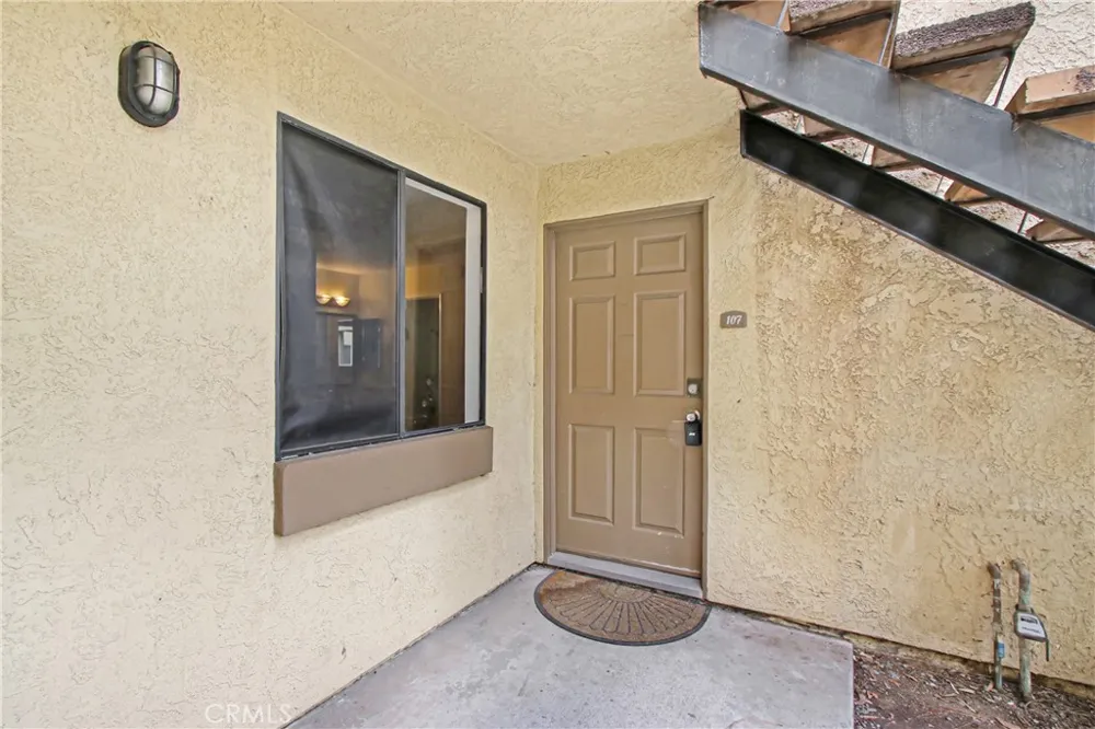 1110 W Blaine #107 Riverside, CA 92507