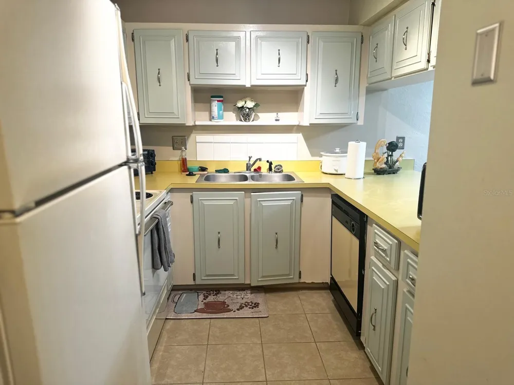 1415 OCEAN SHORE BOULEVARD #B060 Ormond Beach, FL 32176