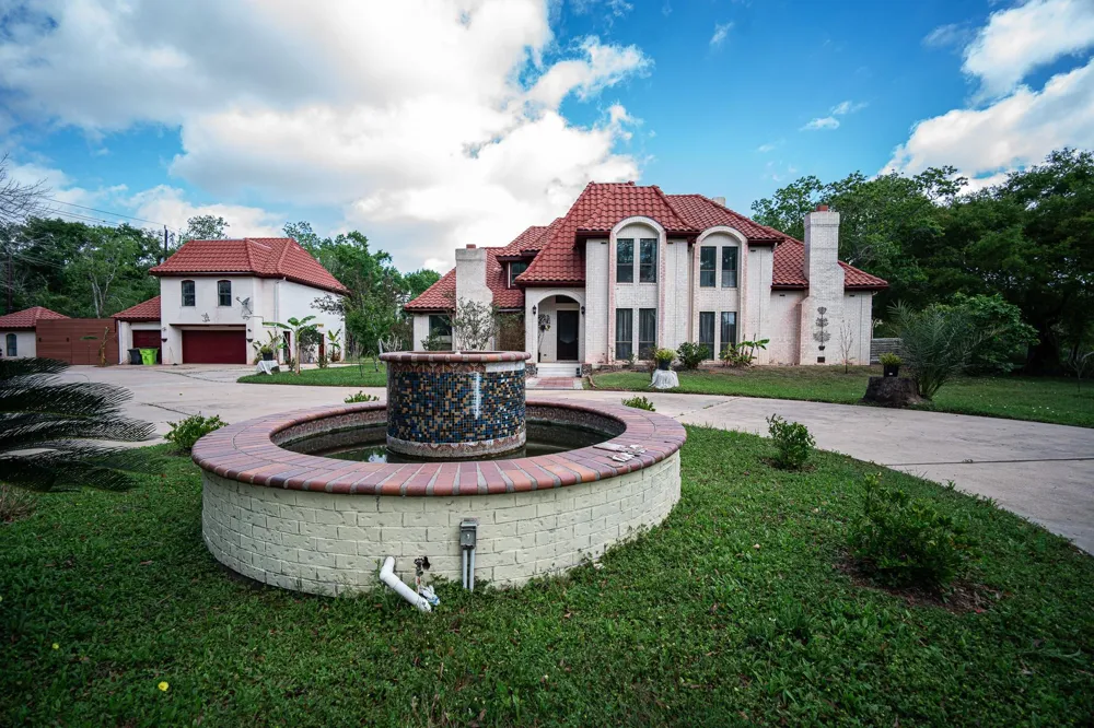 1930 Cartwright Road Missouri City, TX 77489