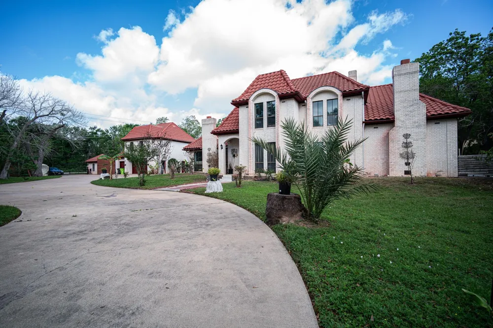 1930 Cartwright Road Missouri City, TX 77489
