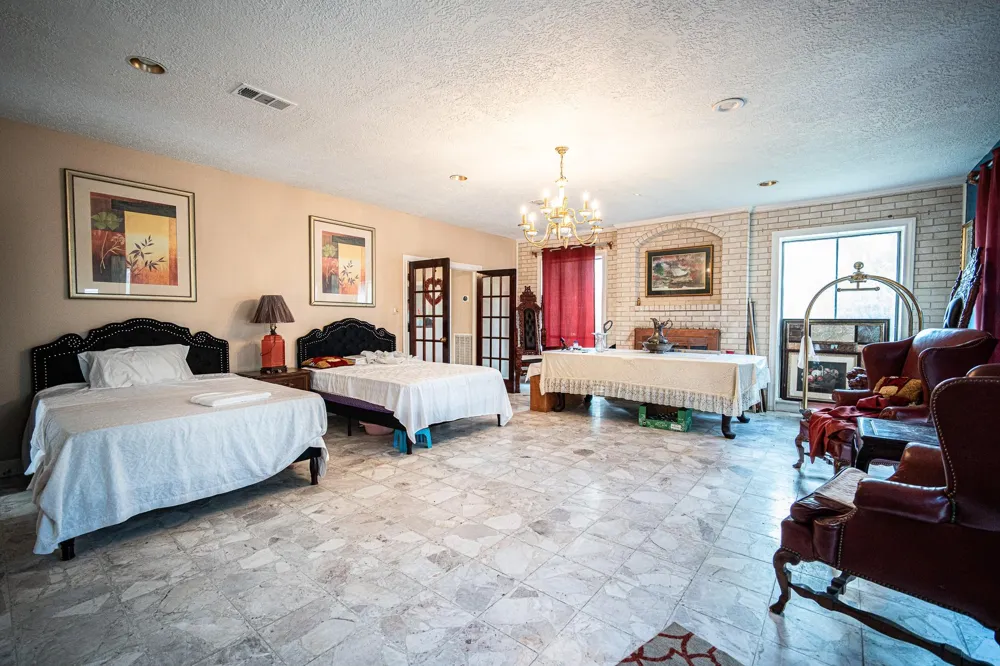 1930 Cartwright Road Missouri City, TX 77489