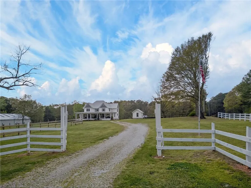 3590 Roosterville Road Roopville, GA 30170