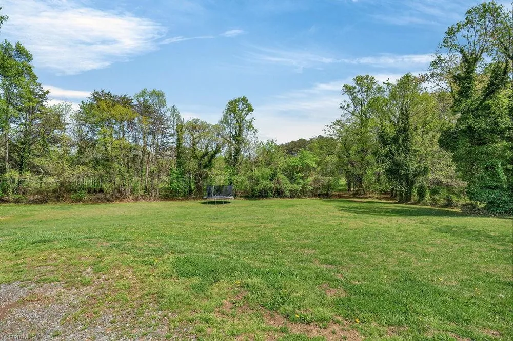 1319 S Old US Highway 52 Pilot Mountain, NC 27041