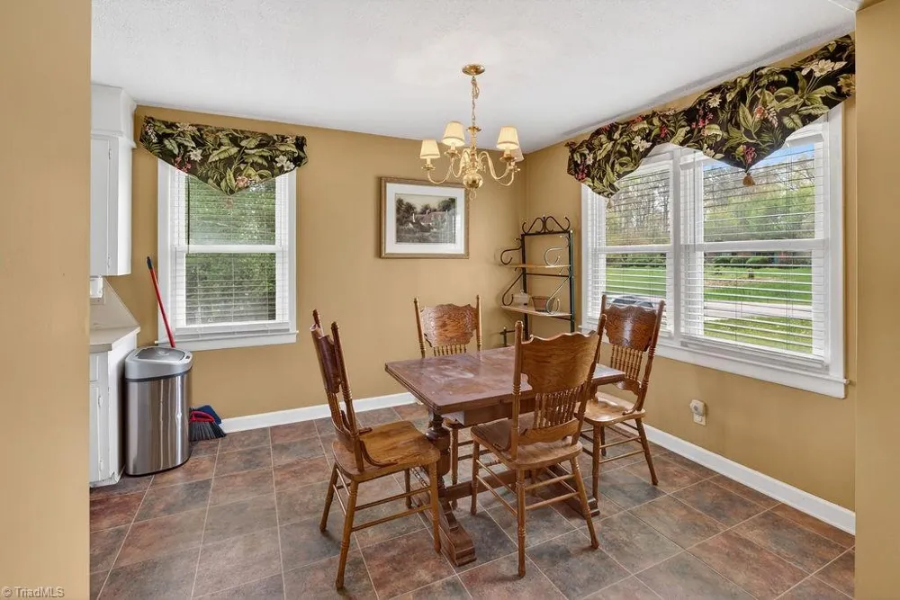 1319 S Old US Highway 52 Pilot Mountain, NC 27041