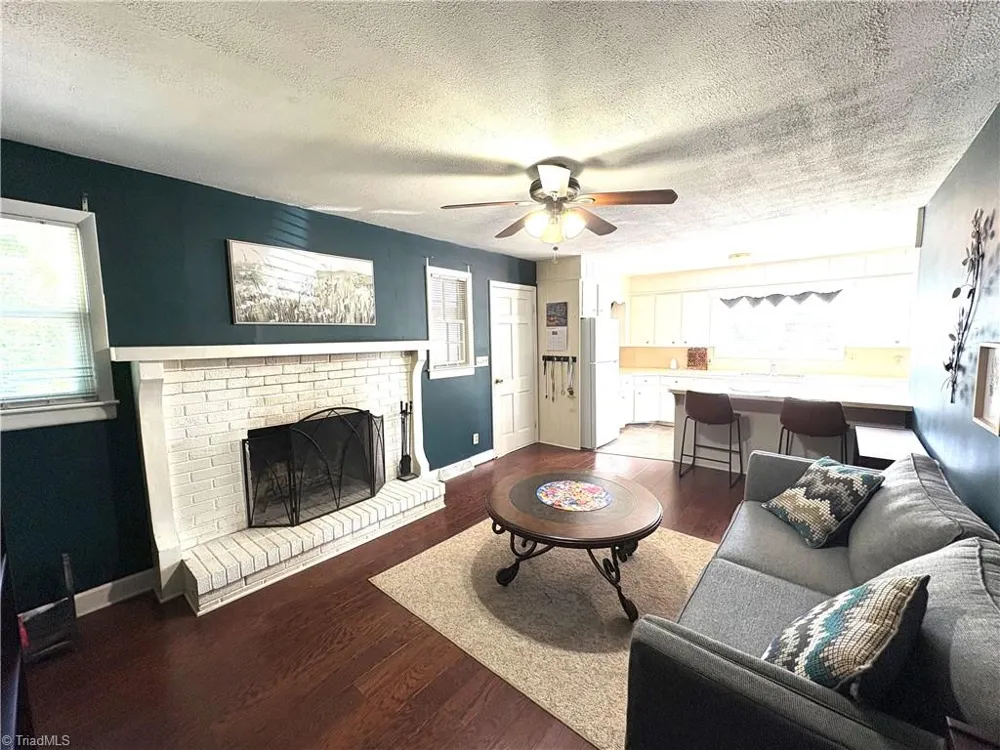 1319 S Old US Highway 52 Pilot Mountain, NC 27041