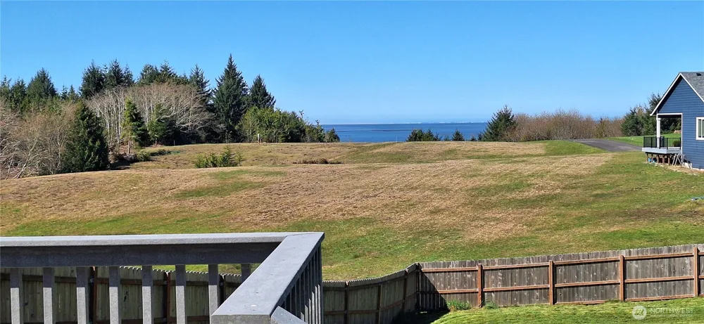 10 Spruce Court South Bend, WA 98586