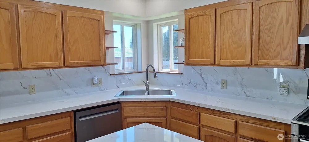 10 Spruce Court South Bend, WA 98586