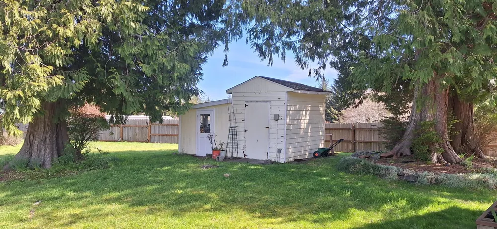 10 Spruce Court South Bend, WA 98586