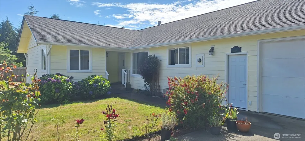 10 Spruce Court South Bend, WA 98586