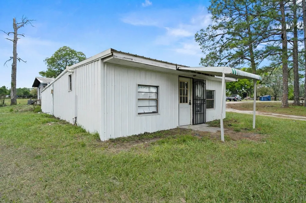 40945 BEACH Eustis, FL 32736