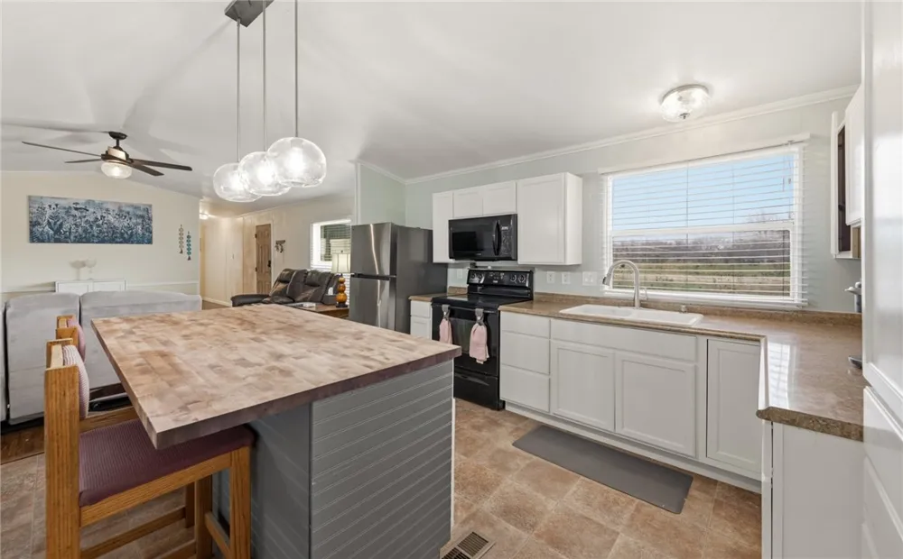 868 Fm 888 Mathis, TX 78368