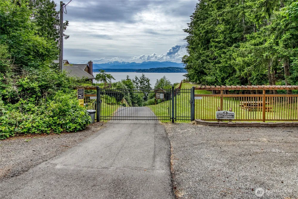 34550 Hood Canal Drive NE Kingston, WA 98346