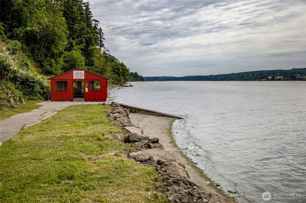 34550 Hood Canal Drive NE Kingston, WA 98346