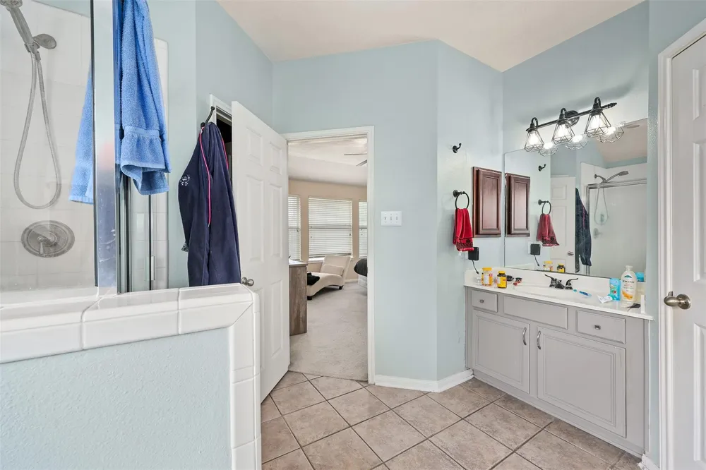 4906 Chase Stone Drive Bacliff, TX 77518