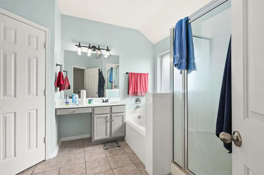 4906 Chase Stone Drive Bacliff, TX 77518