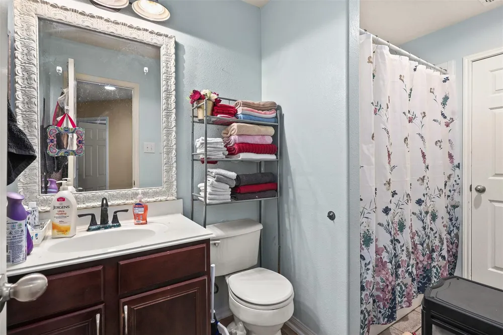 4906 Chase Stone Drive Bacliff, TX 77518
