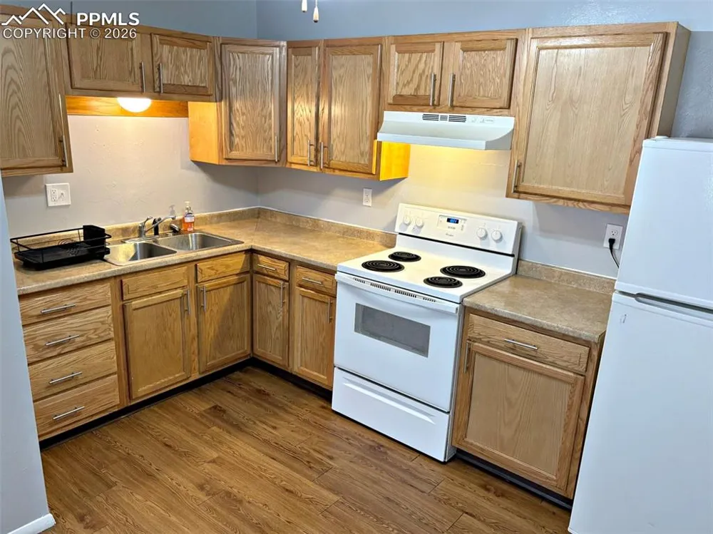 4328 Ericson Drive Colorado Springs, CO 80906