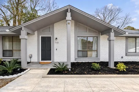 710 BRIARWOOD DRIVE