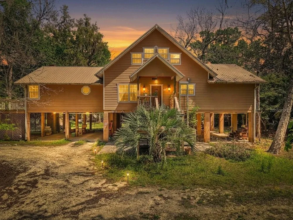 124 NE 824TH STREET Old Town, FL 32680