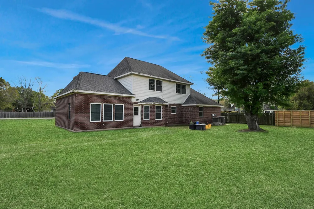 2326 Brookney Street Pearland, TX 77584