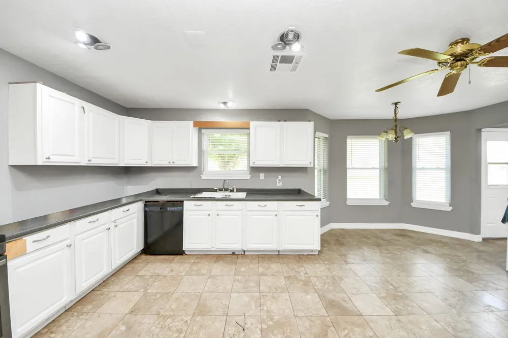 2326 Brookney Street Pearland, TX 77584