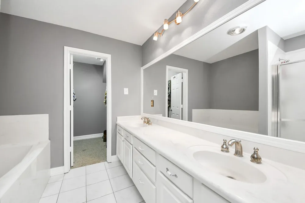 2326 Brookney Street Pearland, TX 77584