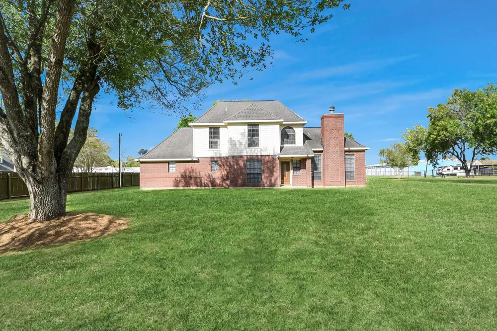 2326 Brookney Street Pearland, TX 77584