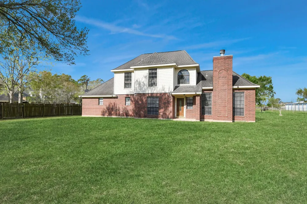 2326 Brookney Street Pearland, TX 77584