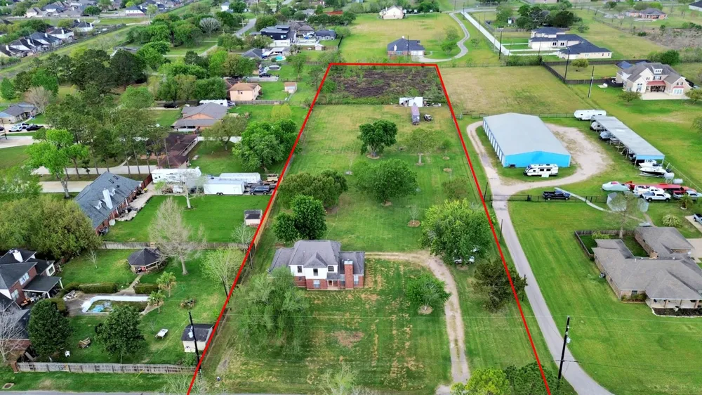 2326 Brookney Street Pearland, TX 77584