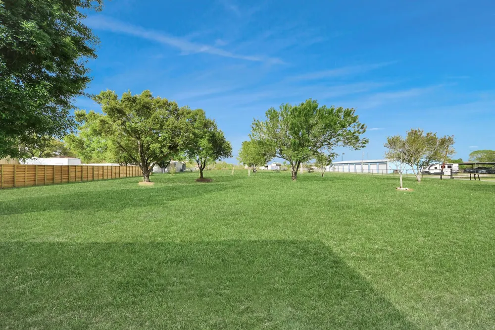 2326 Brookney Street Pearland, TX 77584
