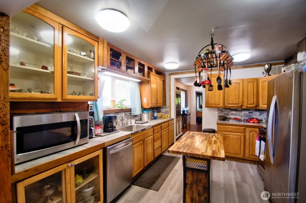 715 Copalis Beach Road Copalis Beach, WA 98535