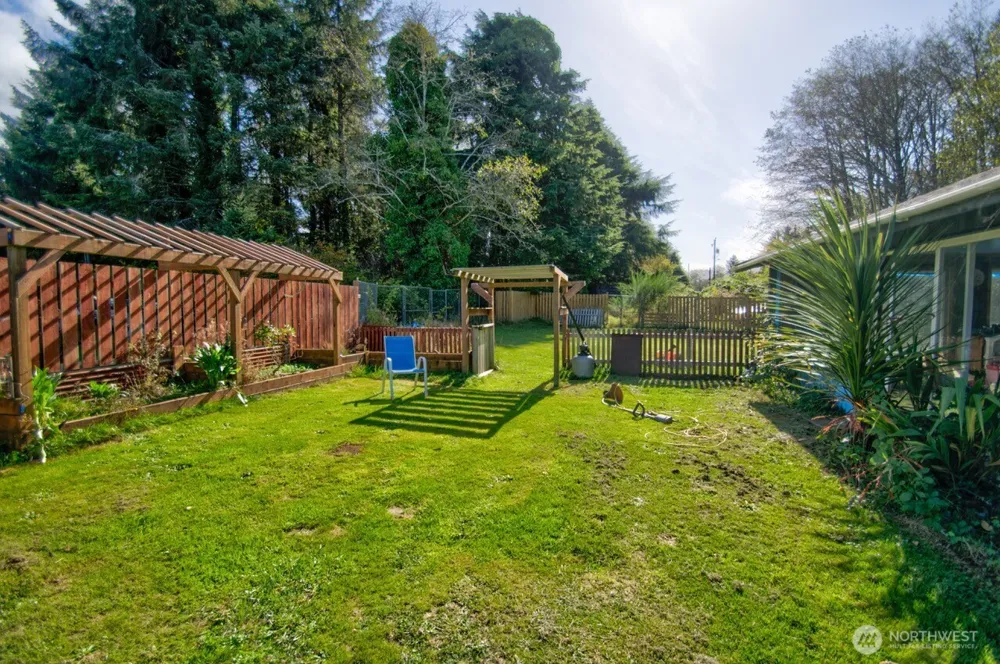 715 Copalis Beach Road Copalis Beach, WA 98535