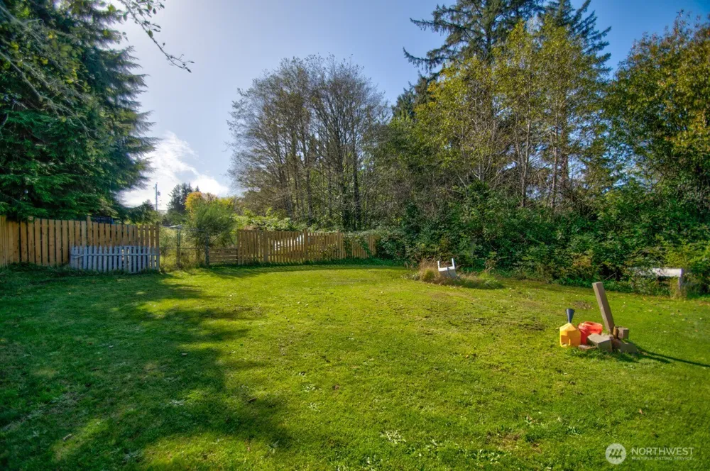 715 Copalis Beach Road Copalis Beach, WA 98535