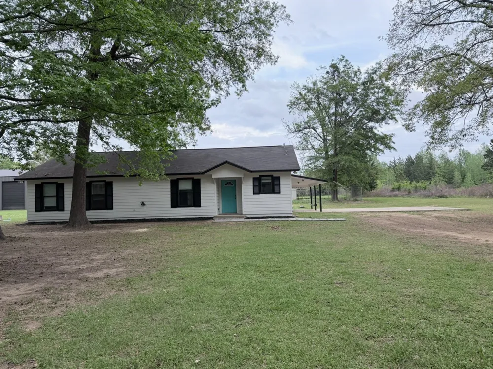 196 County Road 2220 Pittsburg, TX 75686
