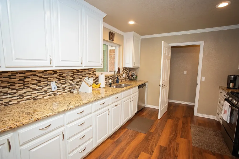 1405 Thompson Drive Graham, TX 76450