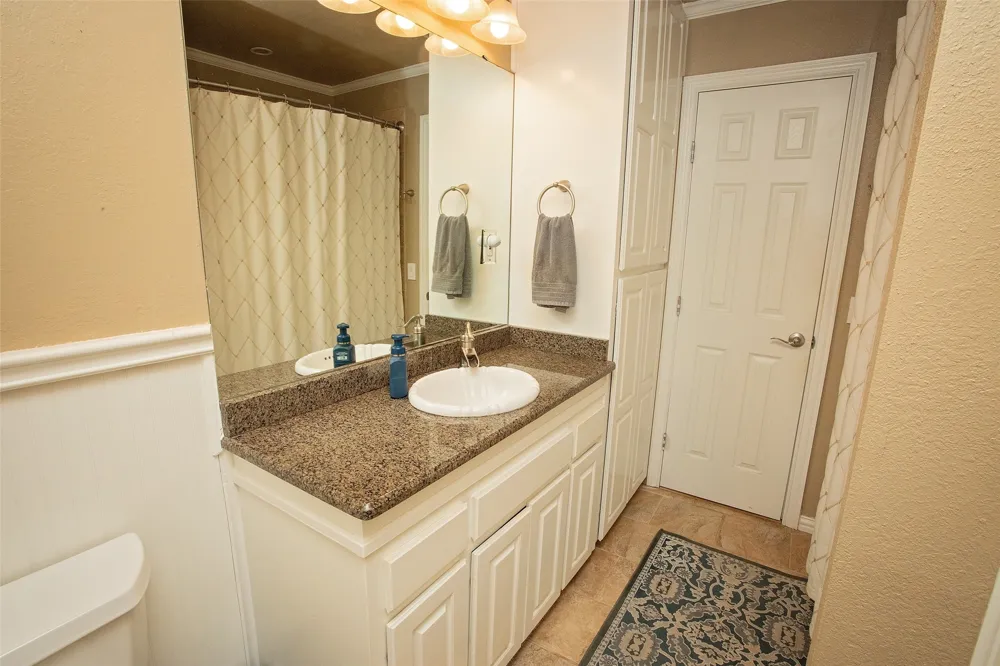 1405 Thompson Drive Graham, TX 76450