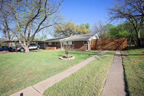 1405 Thompson Drive