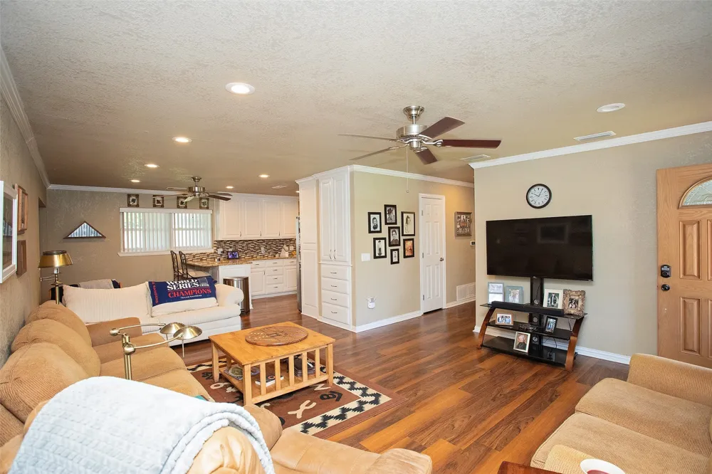 1405 Thompson Drive Graham, TX 76450
