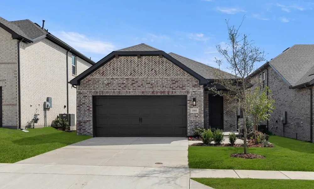 5925 Laurel Lake Lane Pilot Point, TX 76258