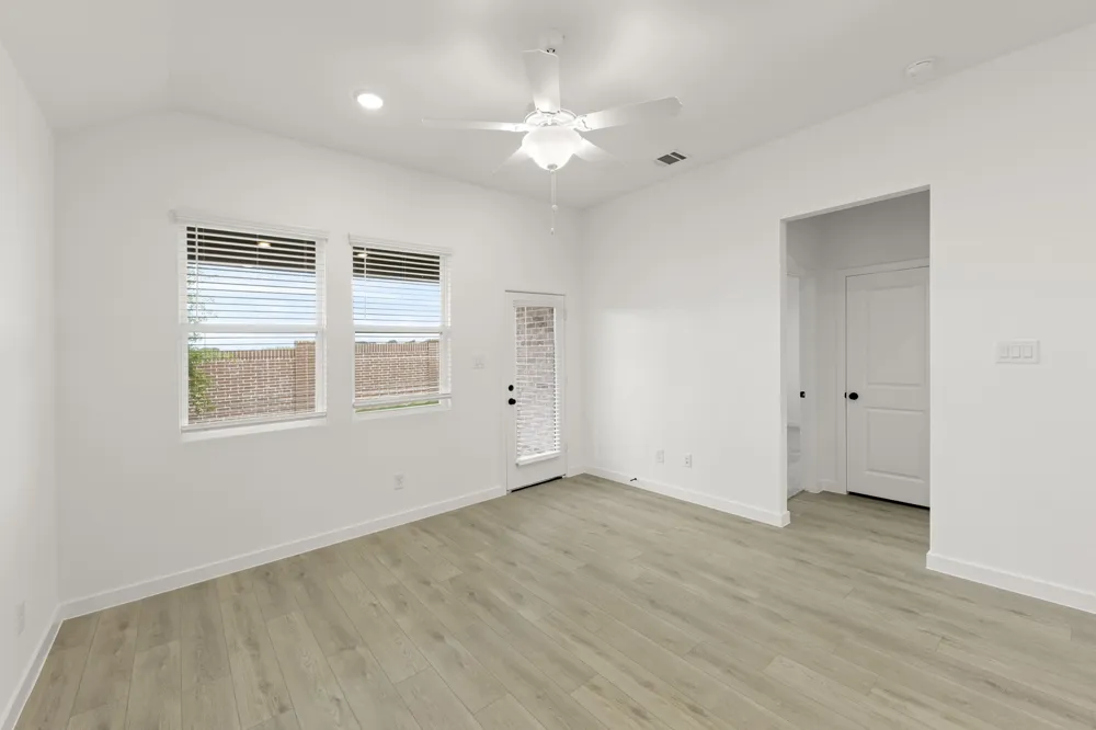 5925 Laurel Lake Lane Pilot Point, TX 76258