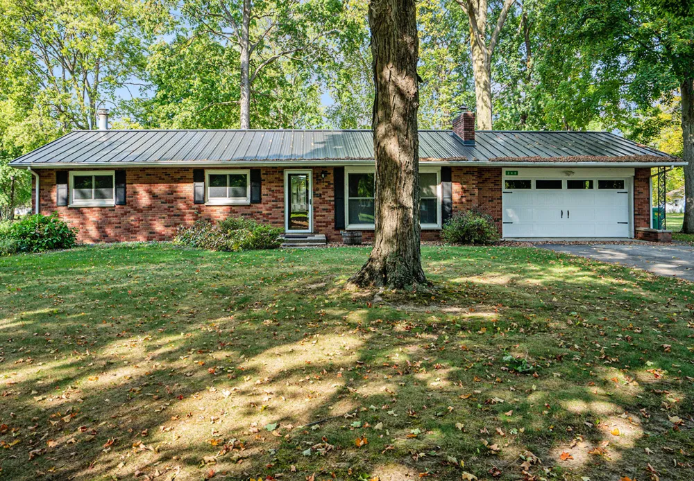 340 W Railroad Street Centreville Village, MI 49032