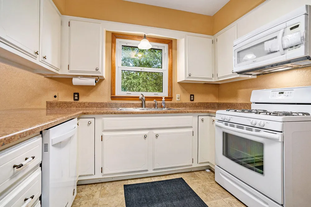 340 W Railroad Street Centreville Village, MI 49032