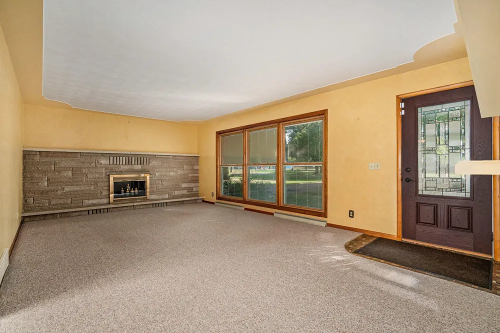 340 W Railroad Street Centreville Village, MI 49032