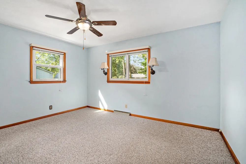 340 W Railroad Street Centreville Village, MI 49032