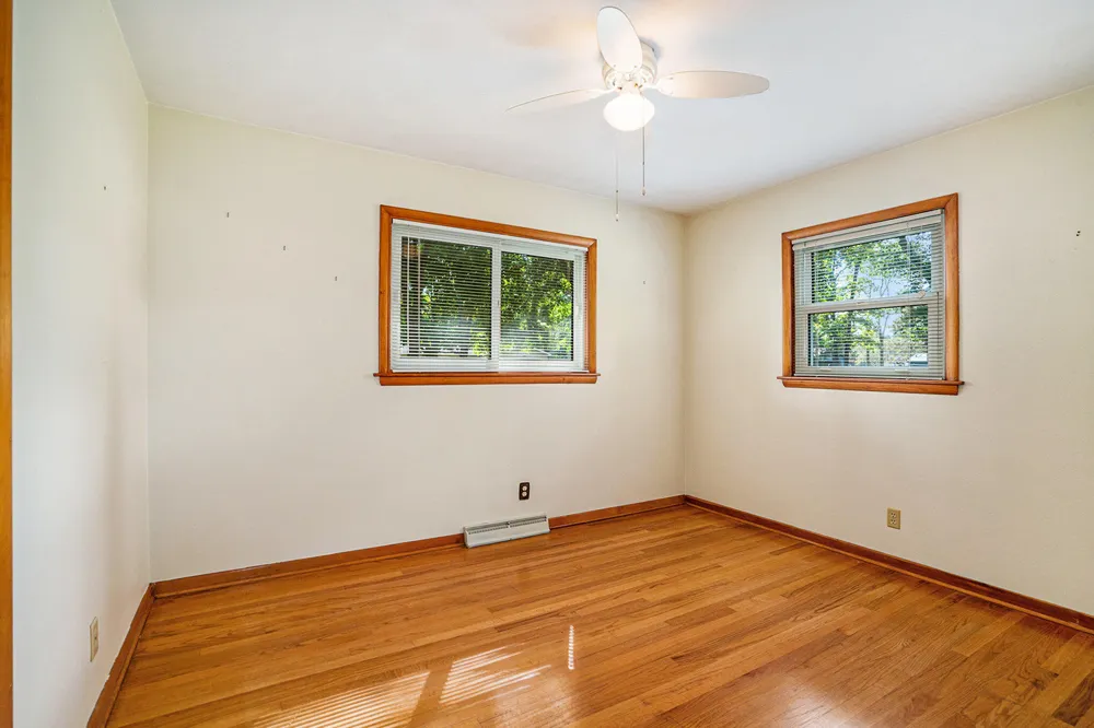 340 W Railroad Street Centreville Village, MI 49032