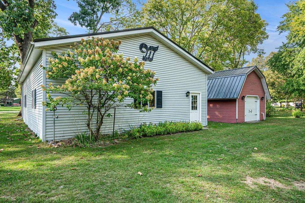 340 W Railroad Street Centreville Village, MI 49032