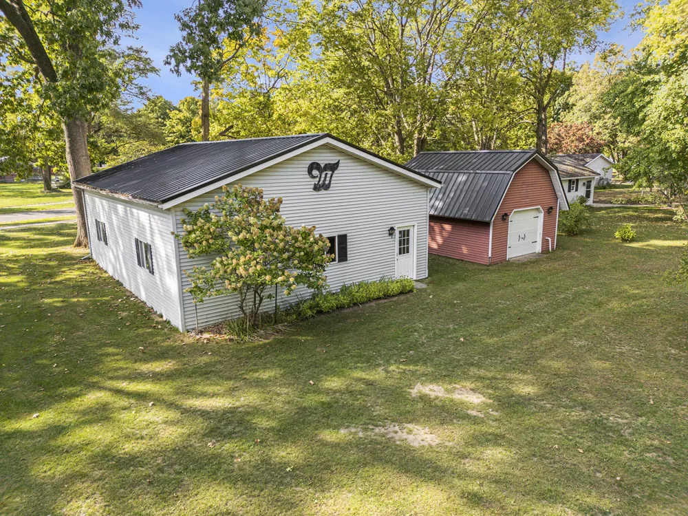340 W Railroad Street Centreville Village, MI 49032