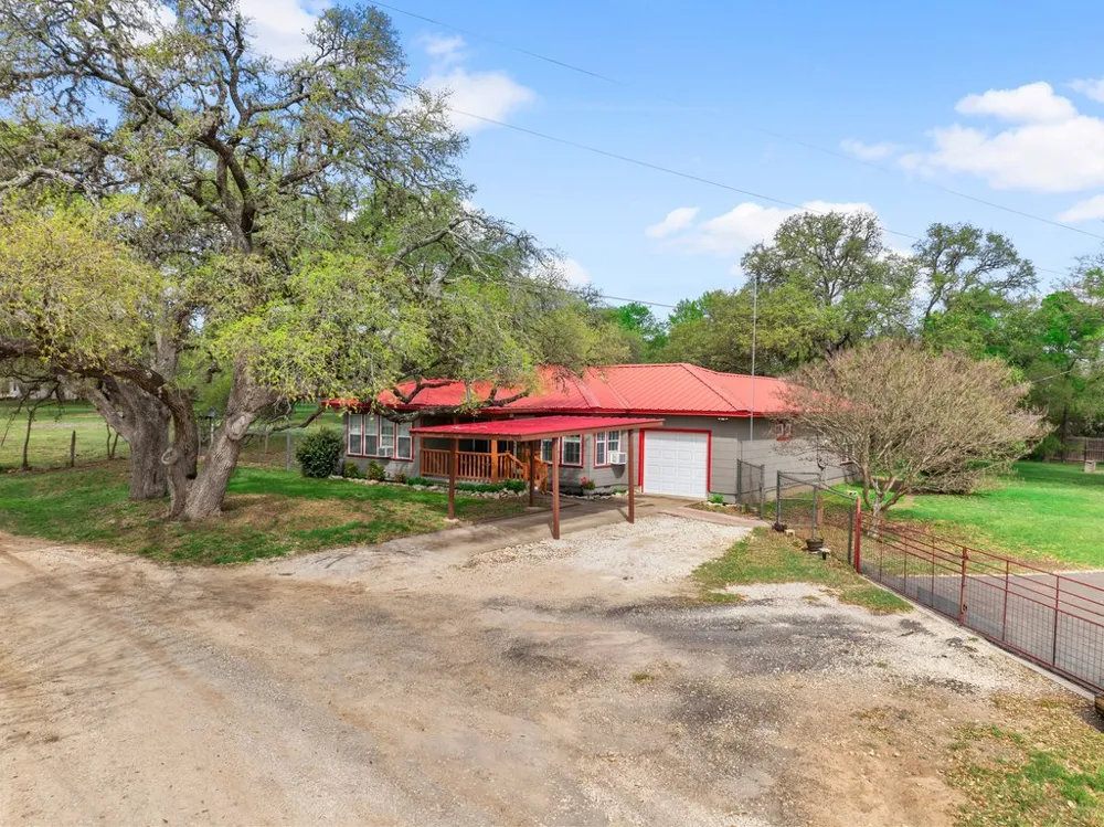 312 Gerald Drive Blanco, TX 78606