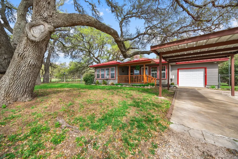 312 Gerald Drive Blanco, TX 78606